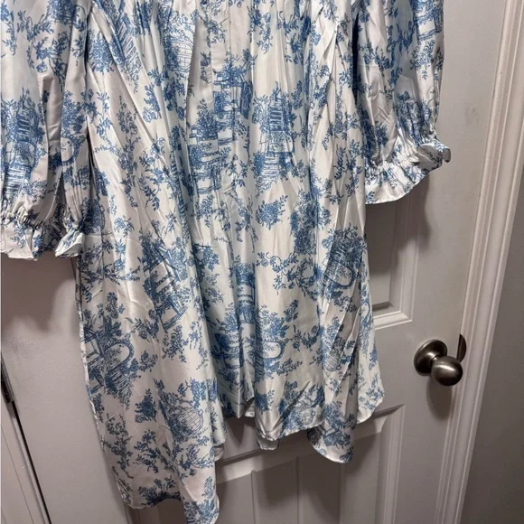 ARULA Blue and White Floral Mini Dress - Picture 8 of 8